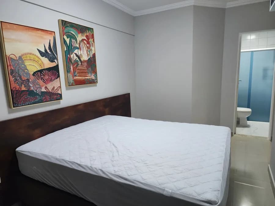 Apartamento Reformado com 2 Dorms no Ocean Park